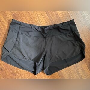Women’s Lululemon Speed Up Shorts, Size 8, Black 2.5”